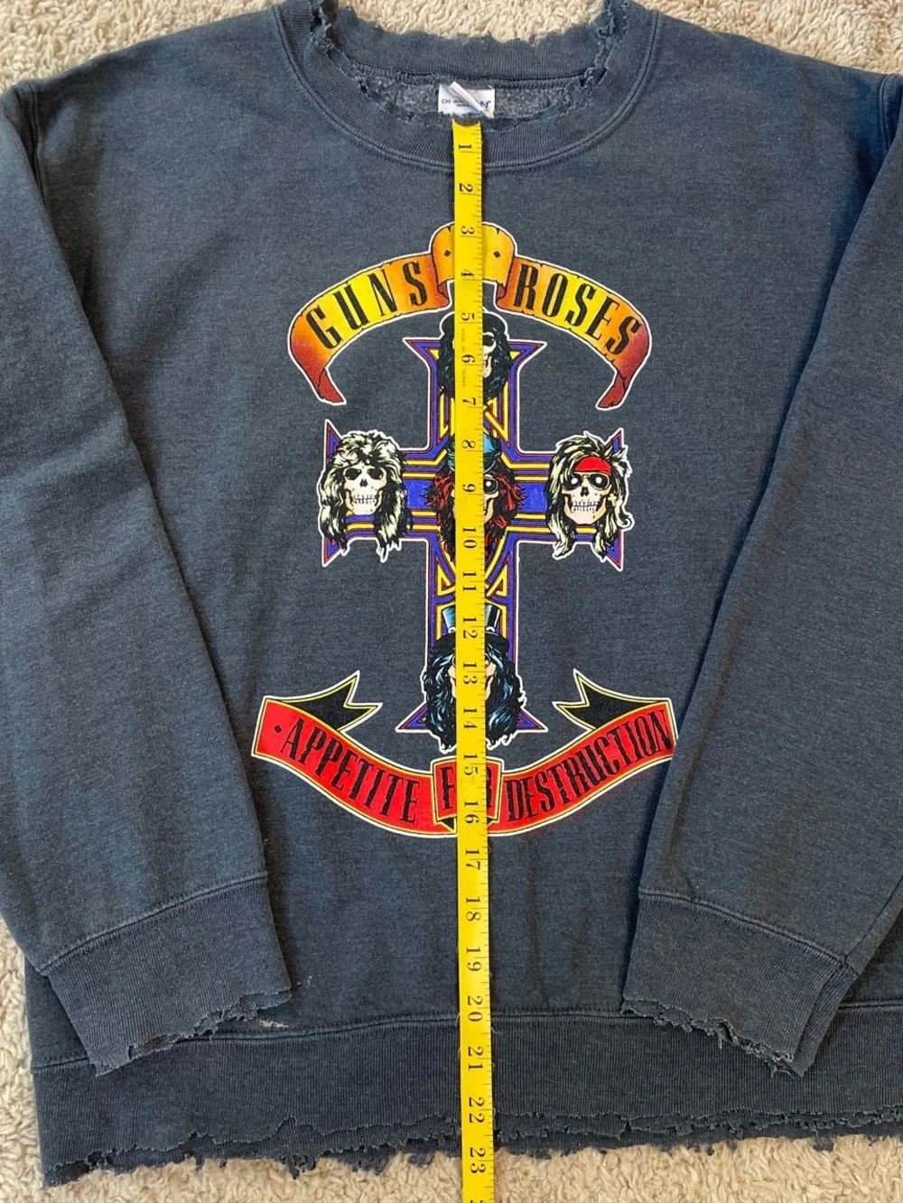 Guns N Roses Raw Hem Long Sleeve Gildan Sweater Size Small
